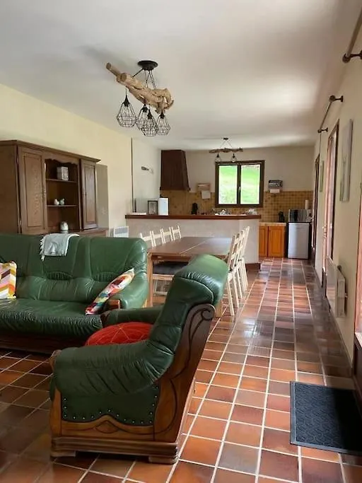 Holiday home Charmant Gite De Montagne Avec Cheminee Saint-Paul-de-Salers